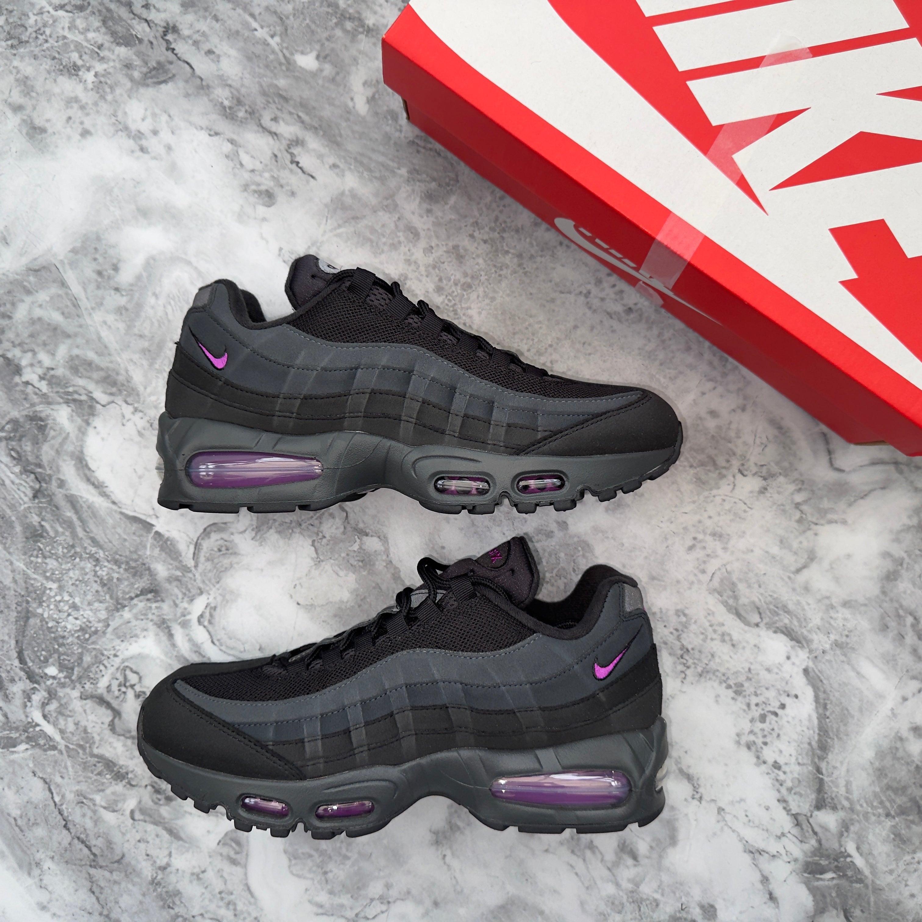 Nike Air Max 95 OG (Black/Vivid Purple) – SourcedStr8