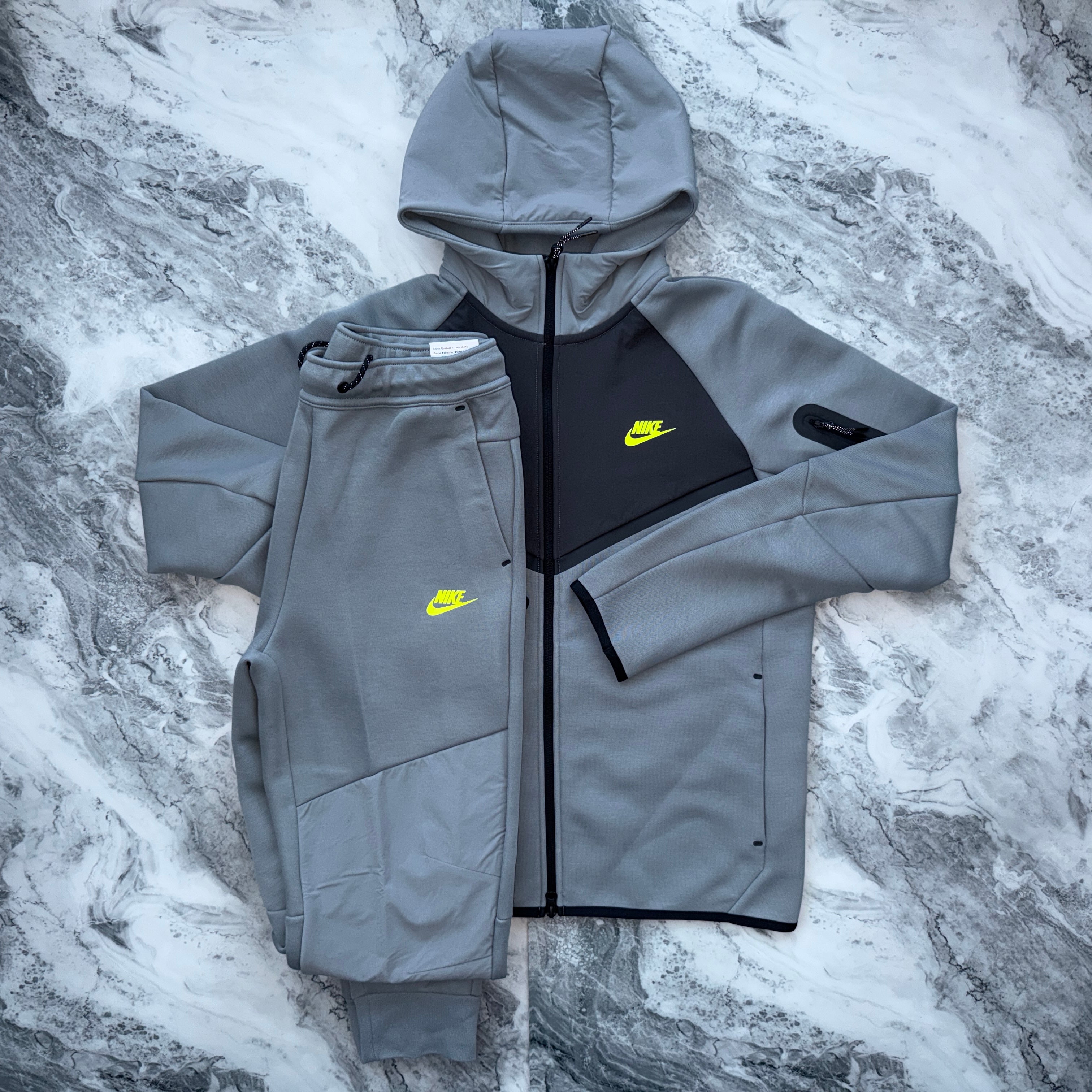 Nike Tech Fleece Tracksuit (Teal/Charcoal/Volt)