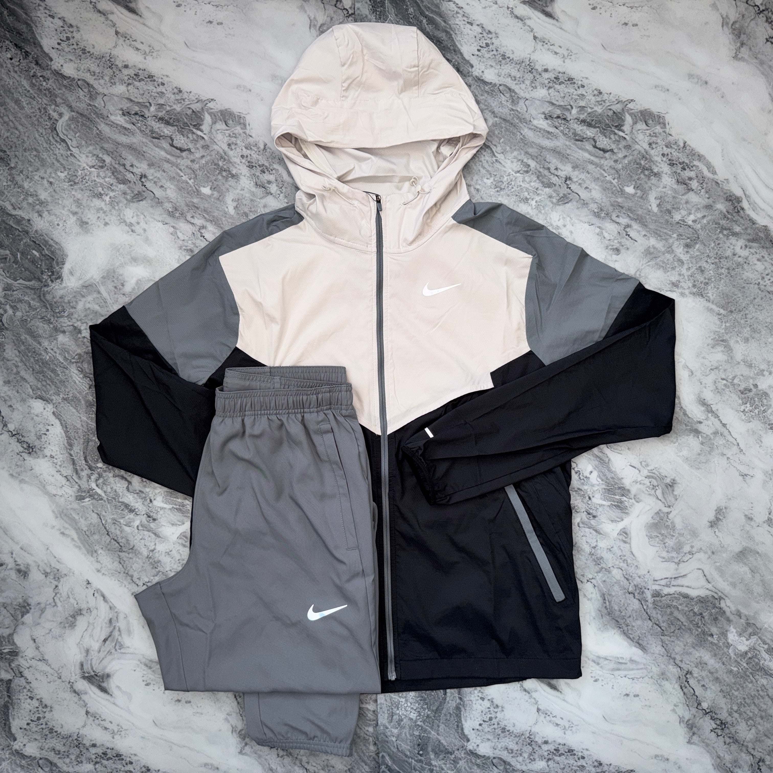 Nike Impossibly Light Windrunner (Light Bone/Cool Grey/Black)