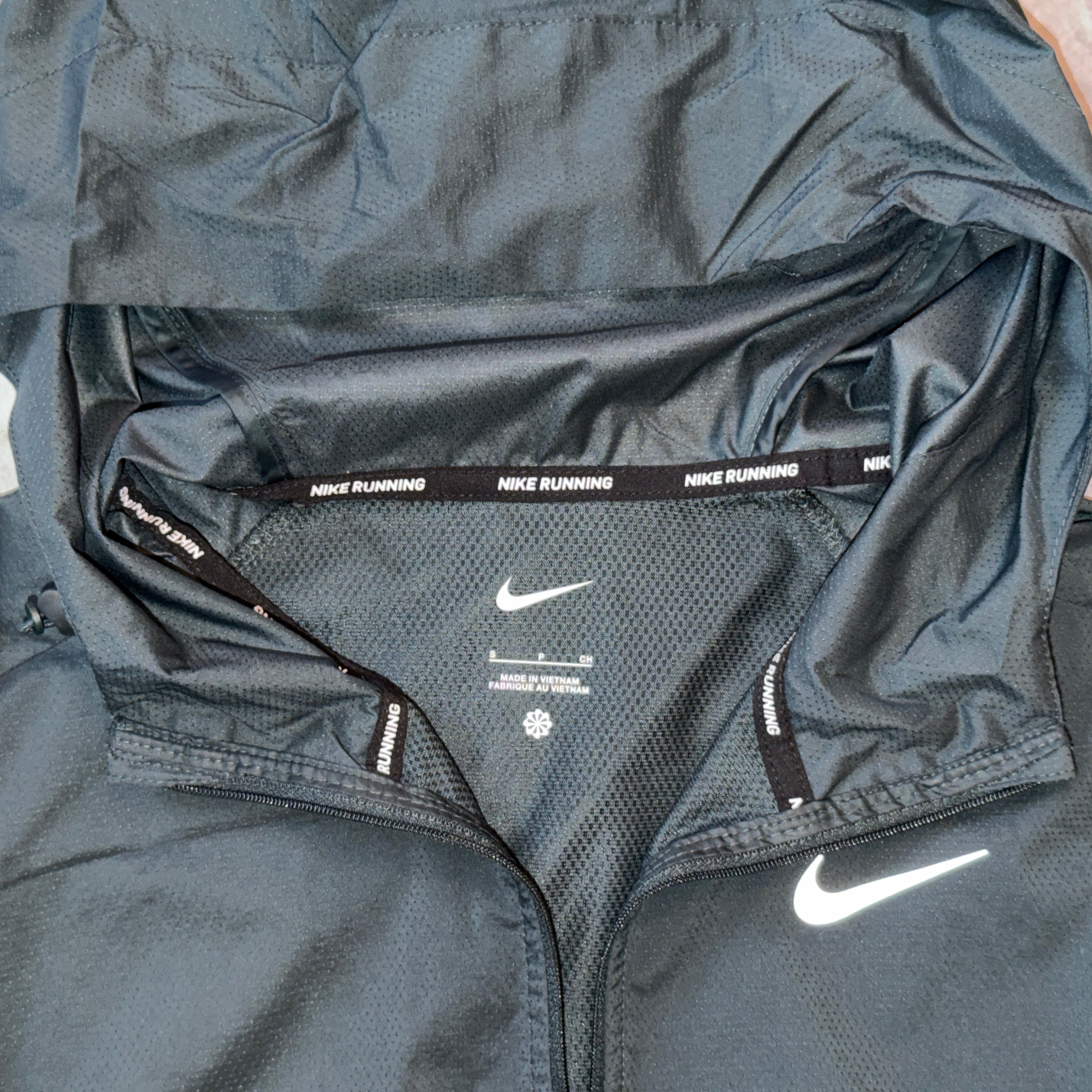 Nike Windrunner Tracksuit (Seaweed/Cannon)