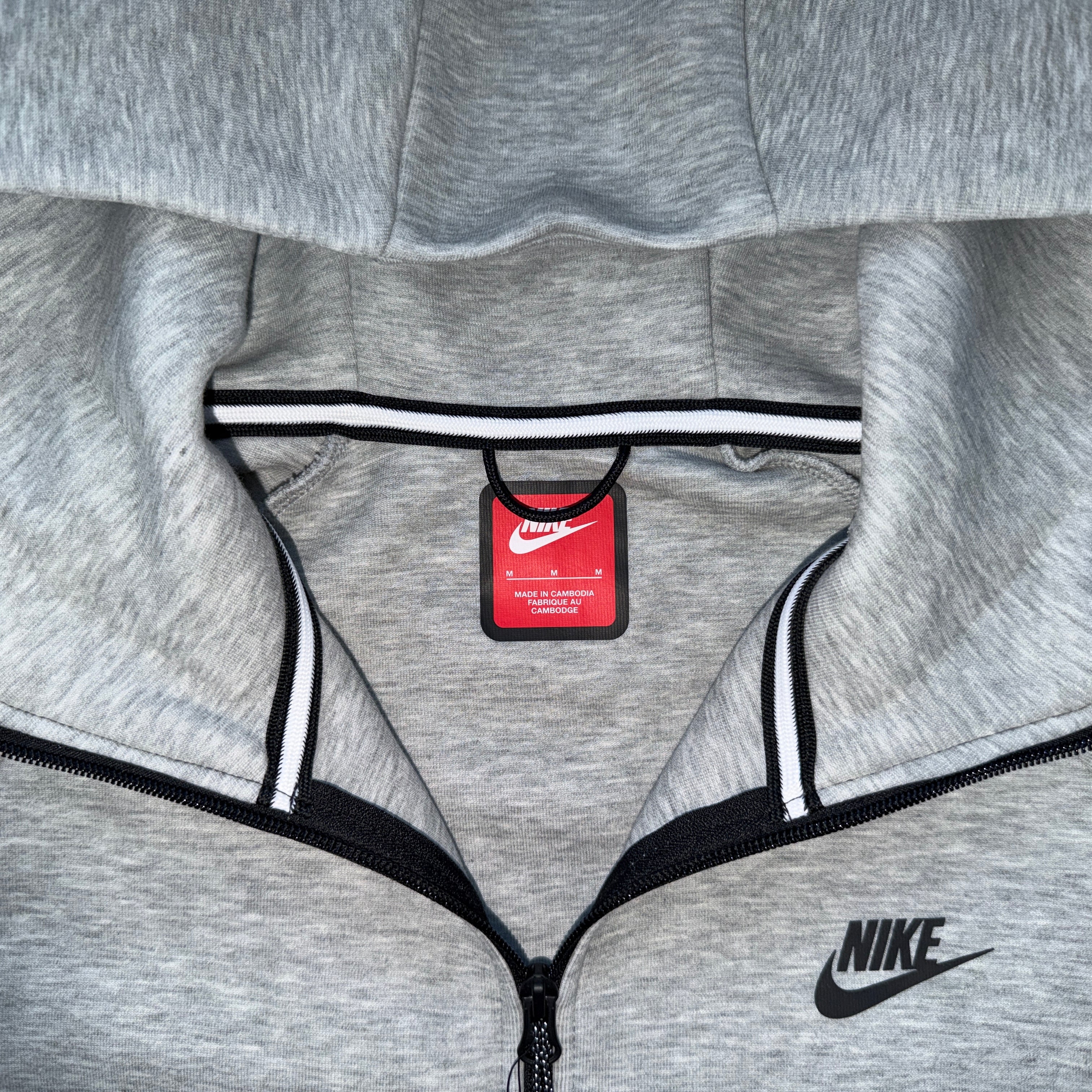 Nike Tech Fleece Tracksuit (Grey)