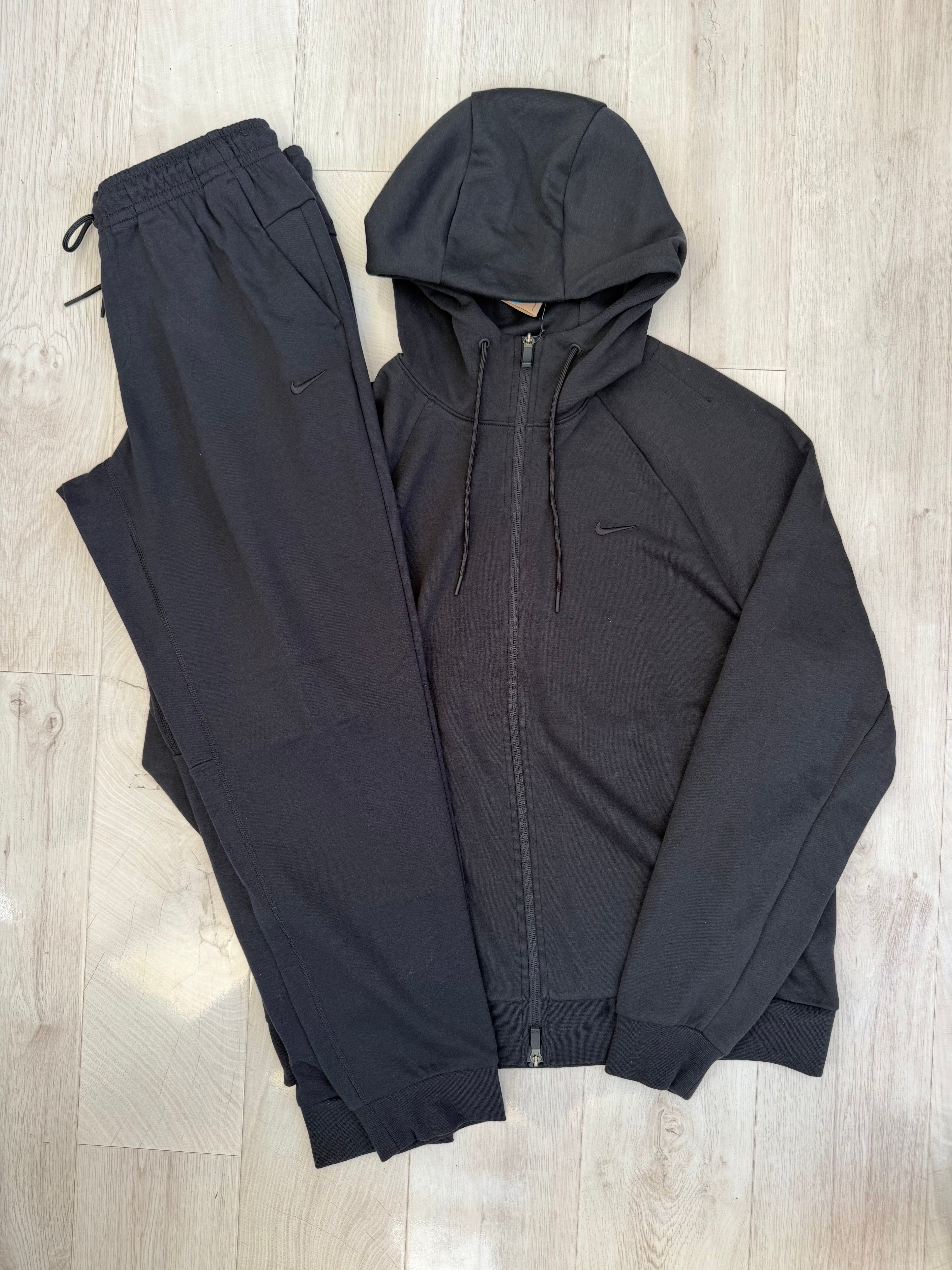 Nike ‘Primary’ Tracksuit (Black)