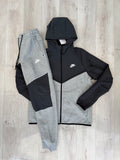 Full Nike Tech