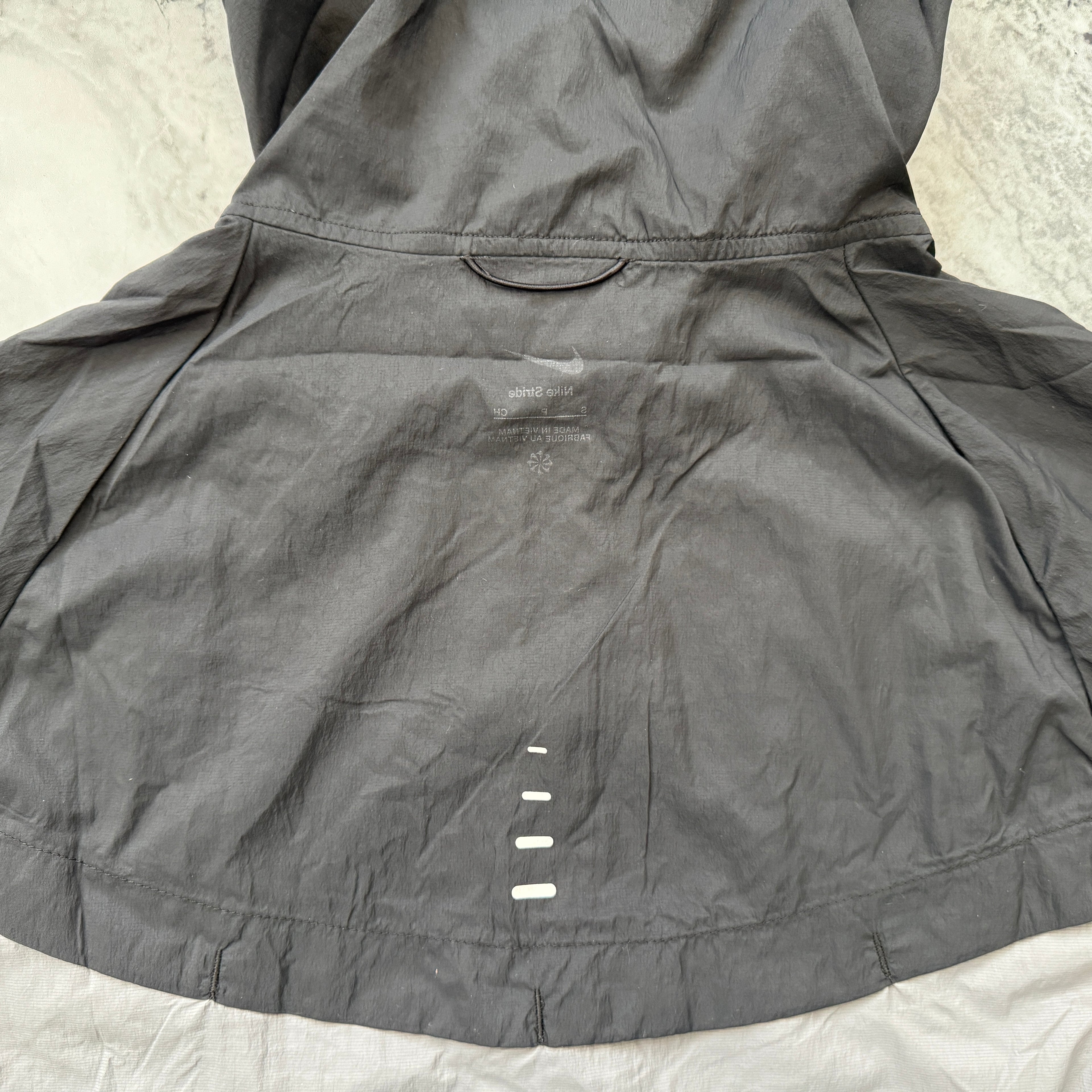 Nike Stride Repel UV Windrunner Jacket & Bottoms