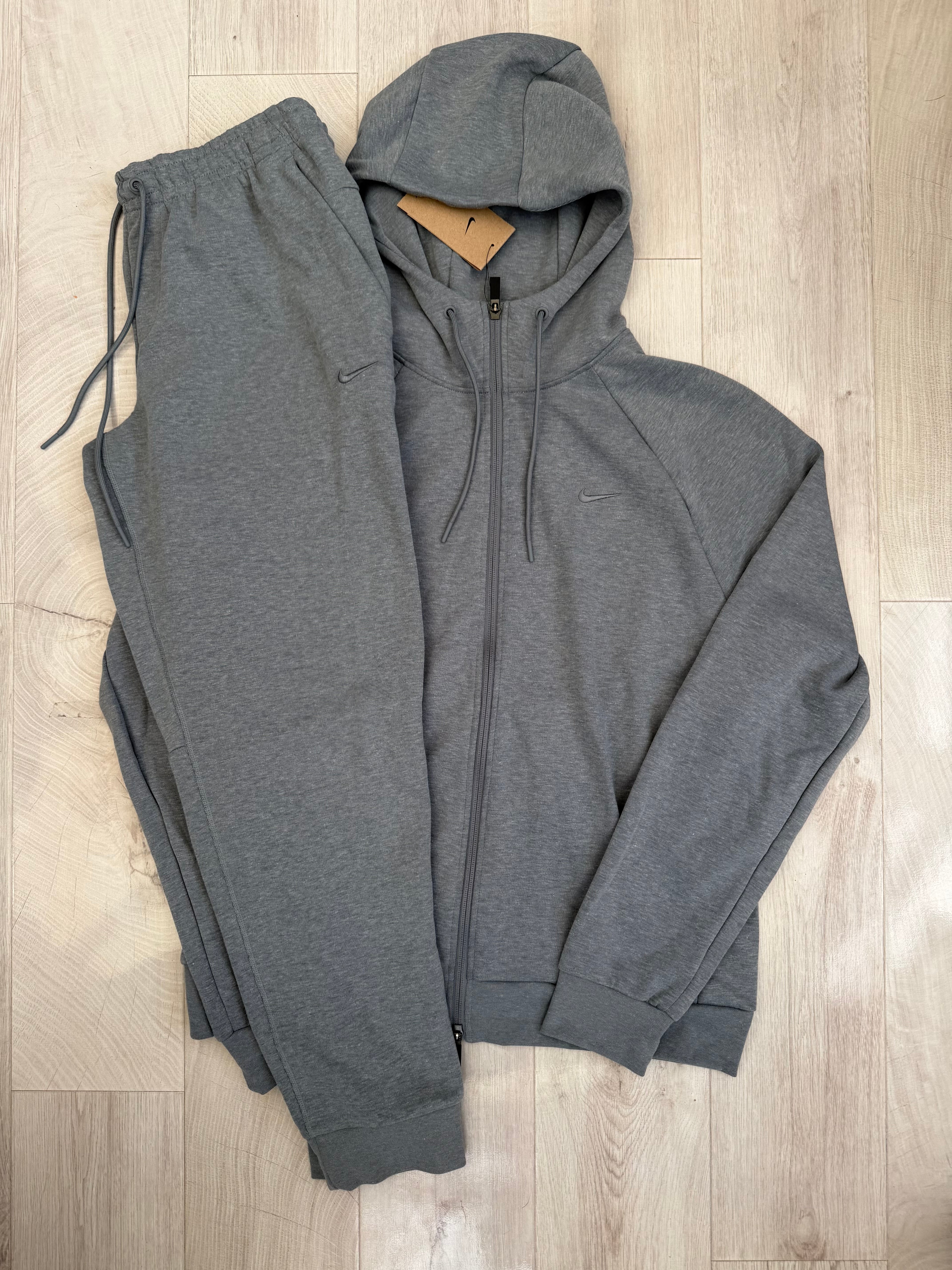 Nike ‘Primary’ Tracksuit (Grey)