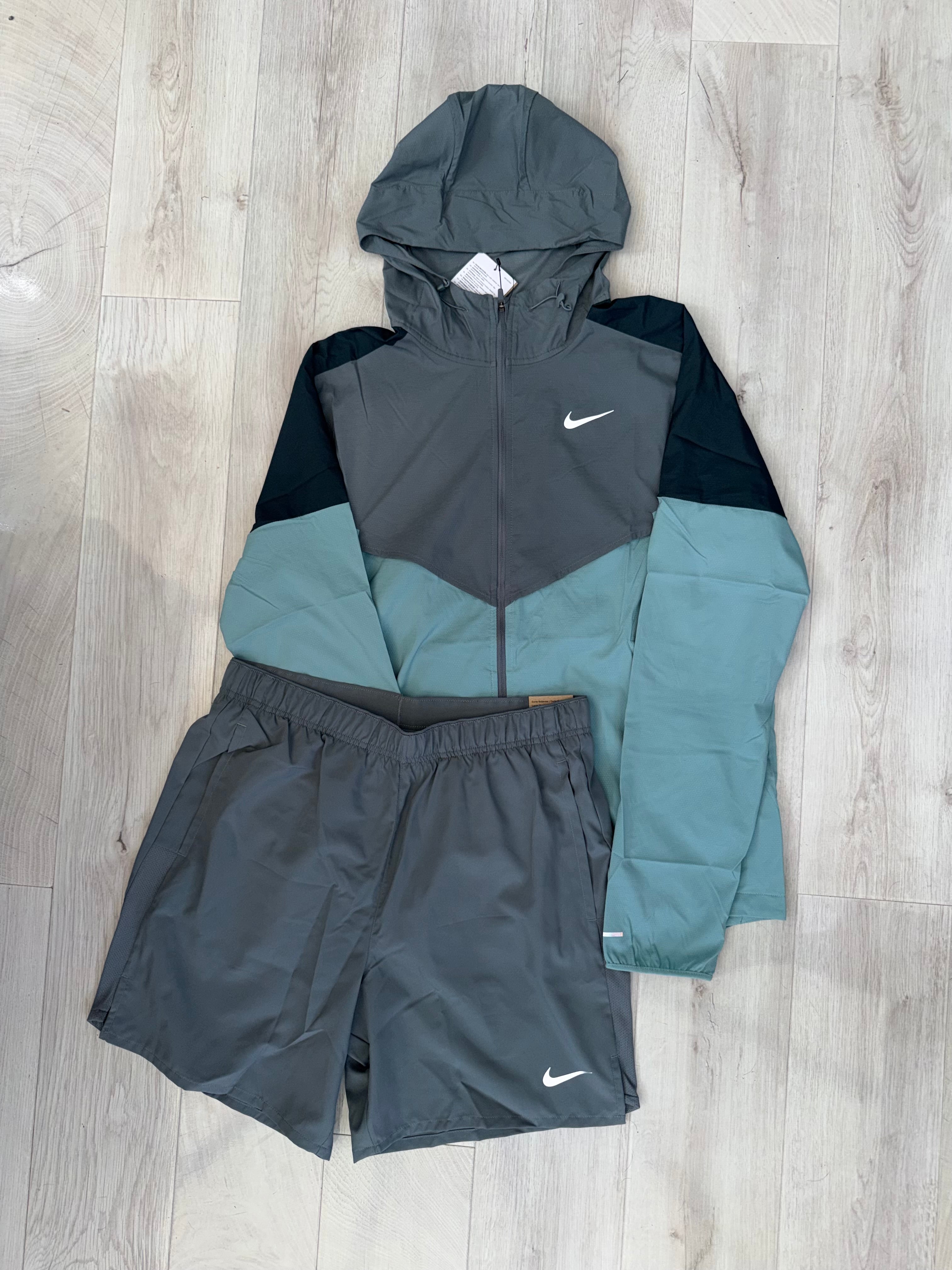Nike Windbreaker Set
