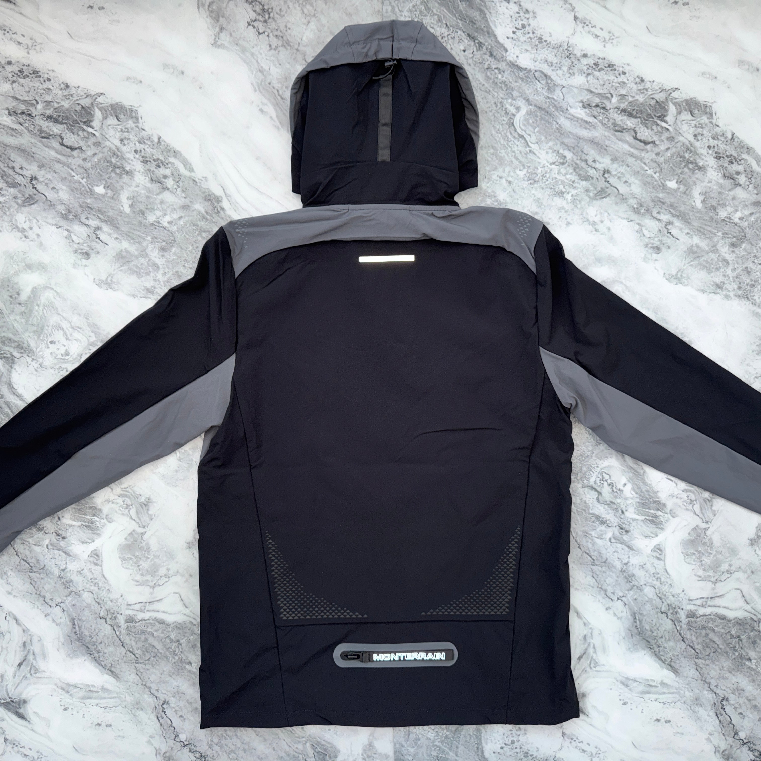 Monterrain Dynamic 2.0 Woven Tracksuit (Black/Grey)