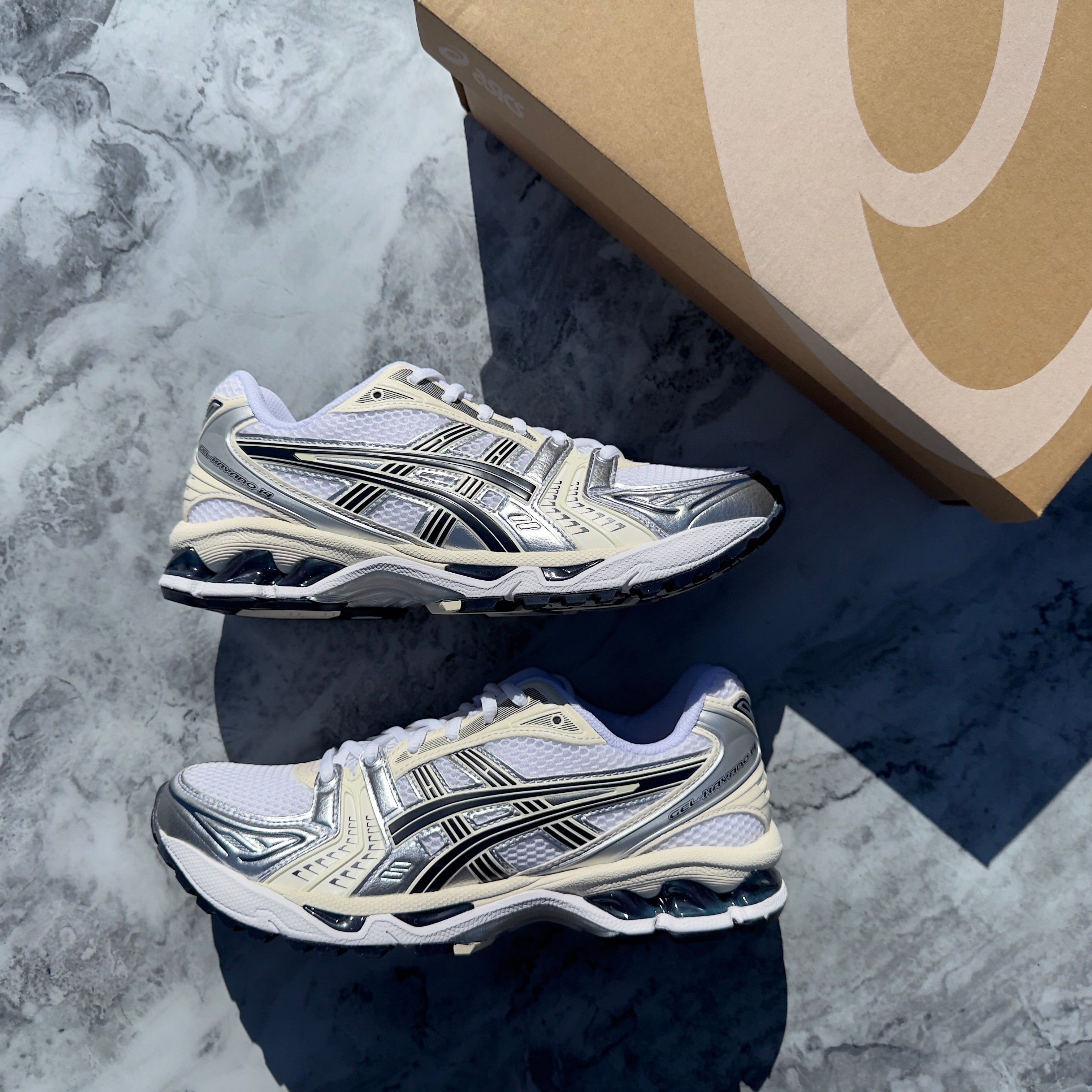 Asics Gel-Kayano 14 (White/Midnight)