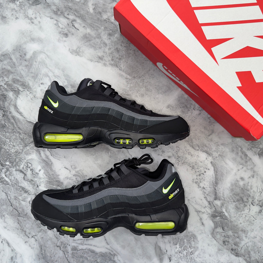 Nike Air Max 95 (Black/Grey/Volt)