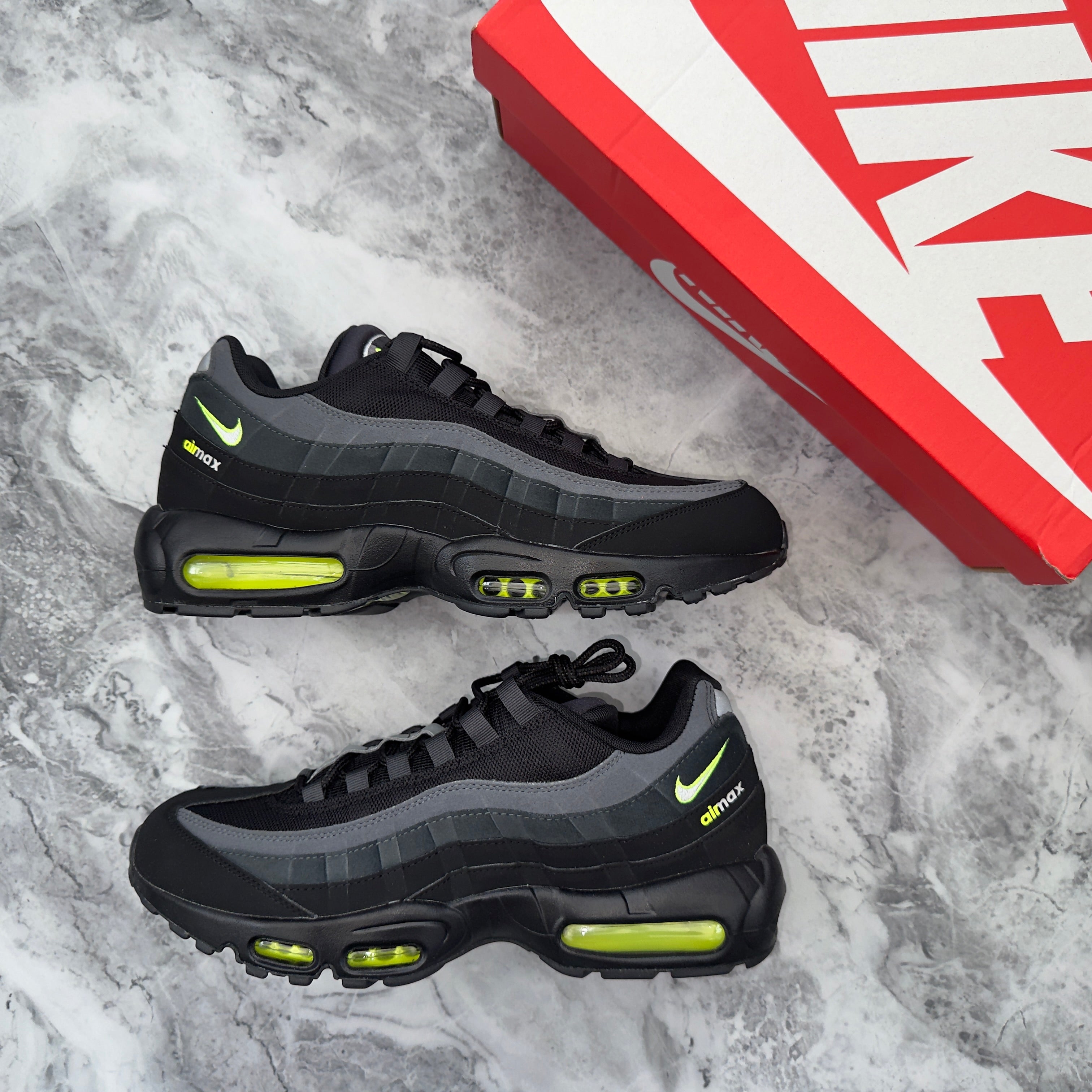 Nike Air Max 95 (Black/Grey/Volt)