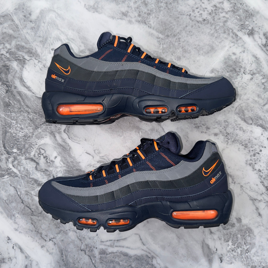 Nike Air Max 95 (Obsidian/Orange)