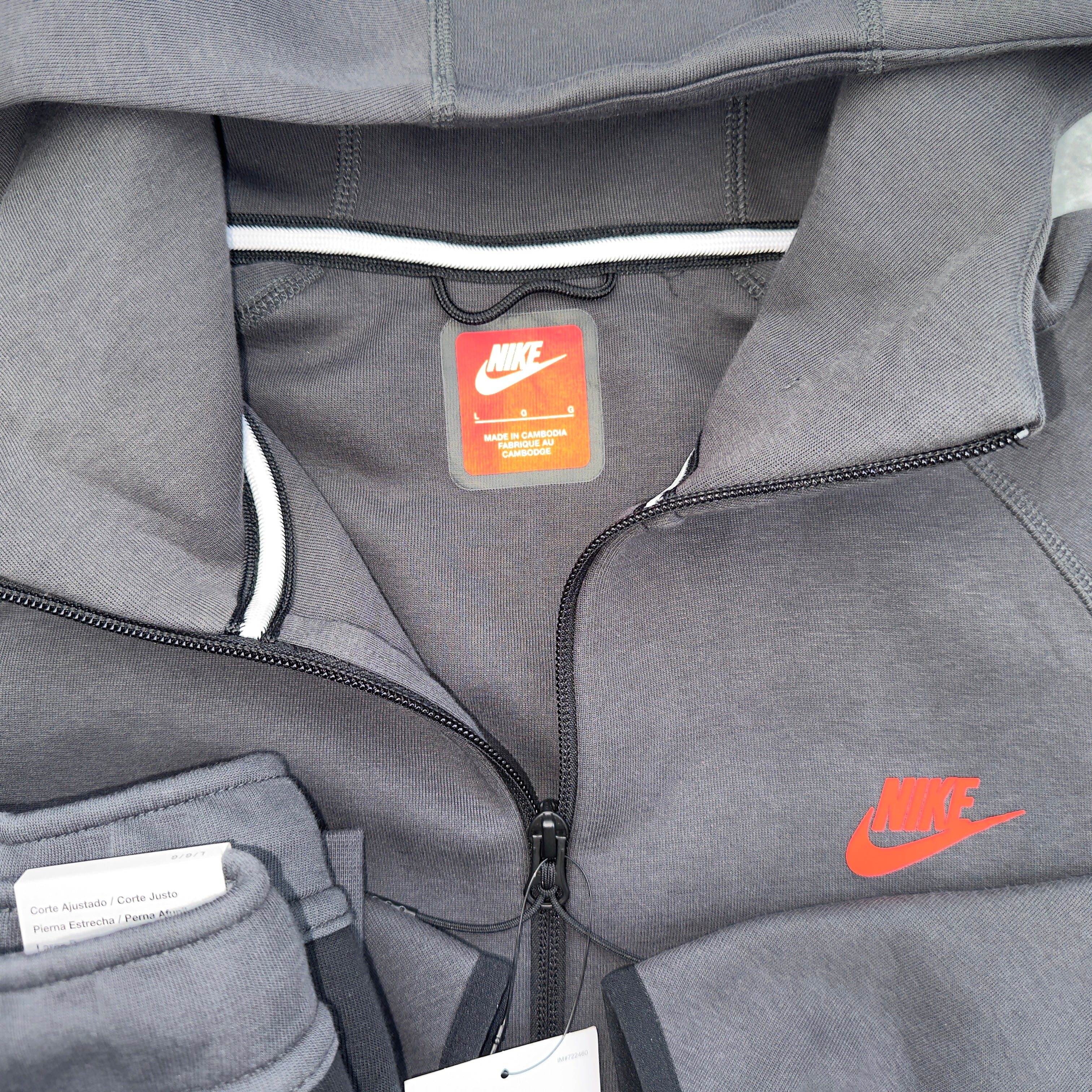 Nike Tech Fleece Tracksuit (Black/Grey/Red)