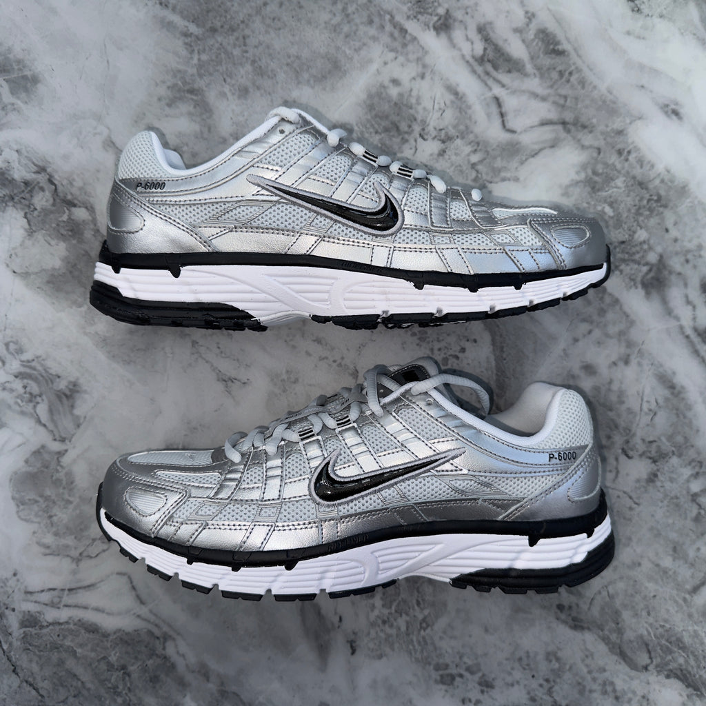 Nike P-6000 [Unisex] (White/Metallic Silver)