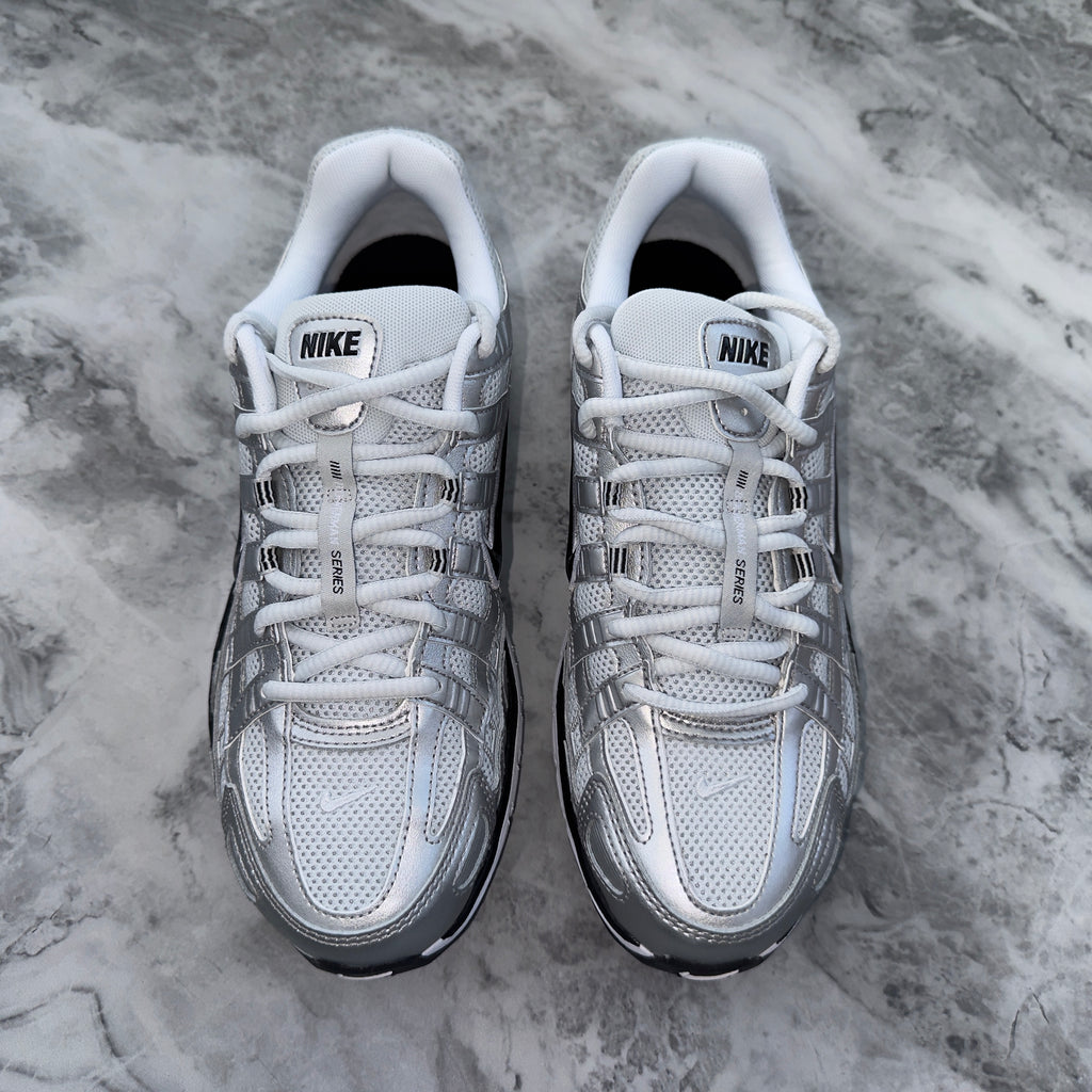 Nike P-6000 [Unisex] (White/Metallic Silver)