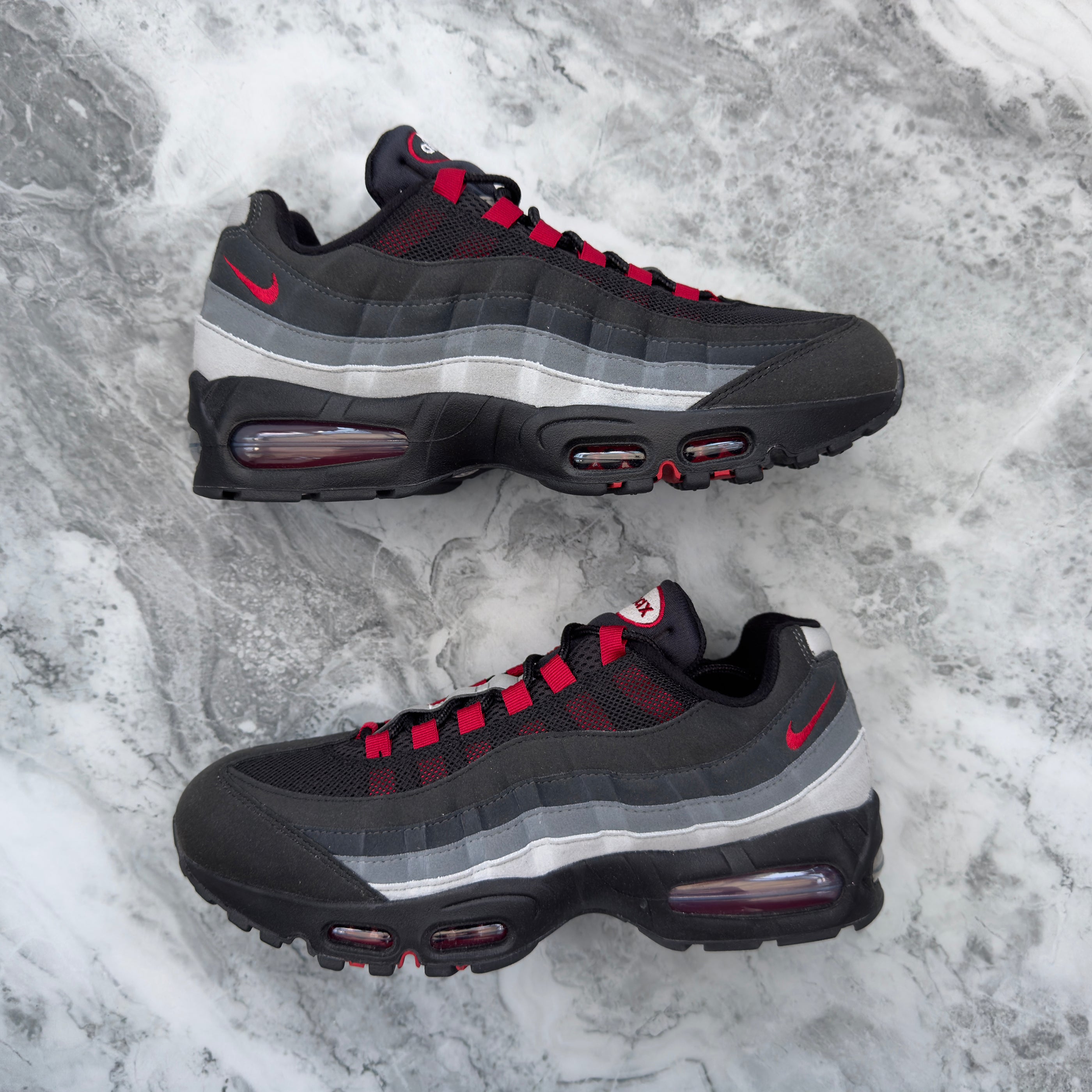 Nike Air Max 95 "Liverpool FC" (Black/Gym Red)